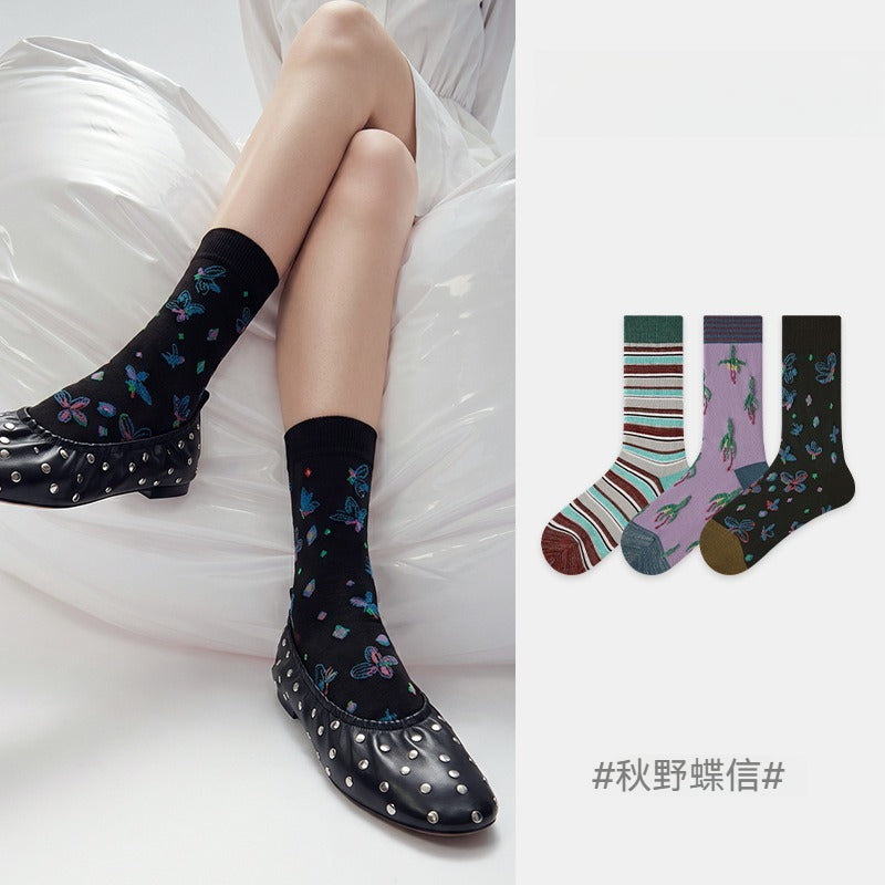 【透氣乾爽/時尚印花】輕奢復古系列~花紋設計感,穿搭加分不費力!夏季輕薄涼感印花無骨中筒襪