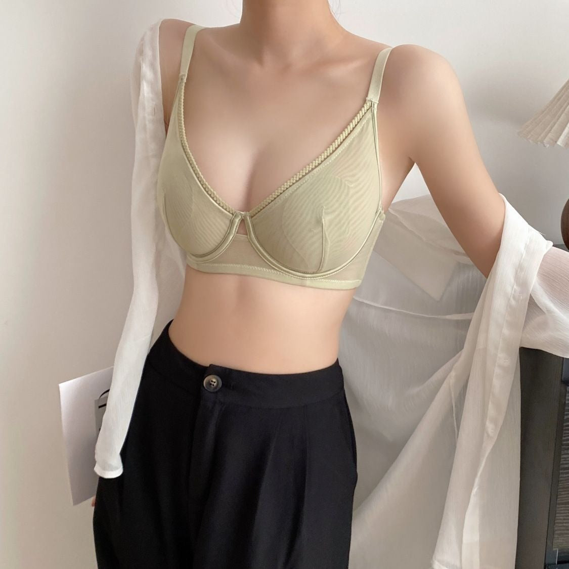 【B-E杯任選】贈乳膠內墊~聚攏輕盈上托!法式透氣網紗彈力軟鋼圈內衣