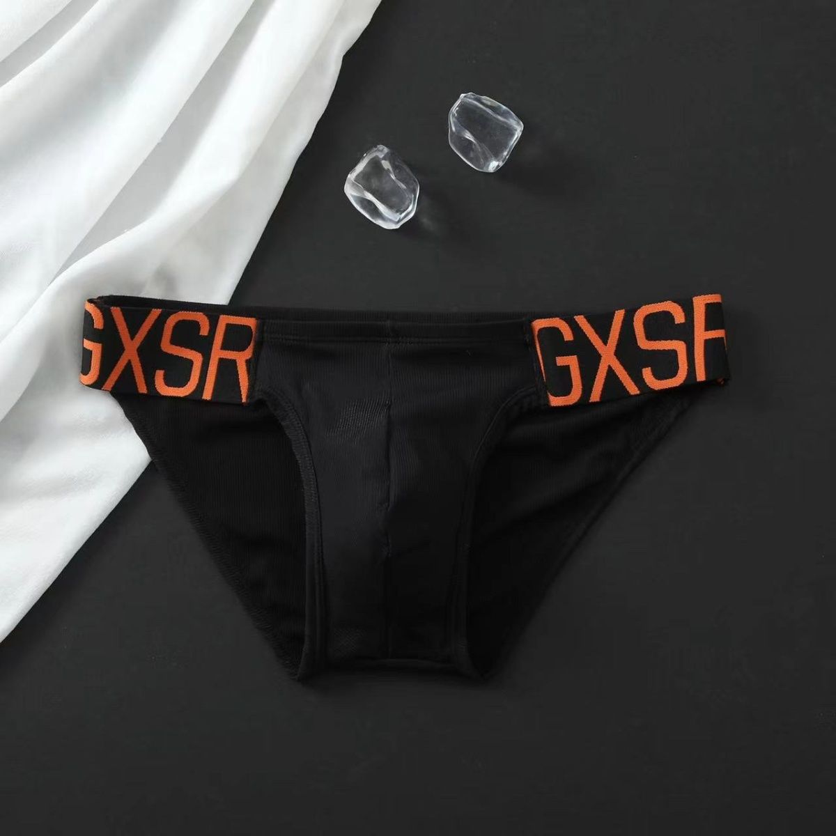 【不再鬆鬆垮垮】個性印花腰帶~不捲邊/不夾腿!新款冰絲高叉提臀男士三角內褲