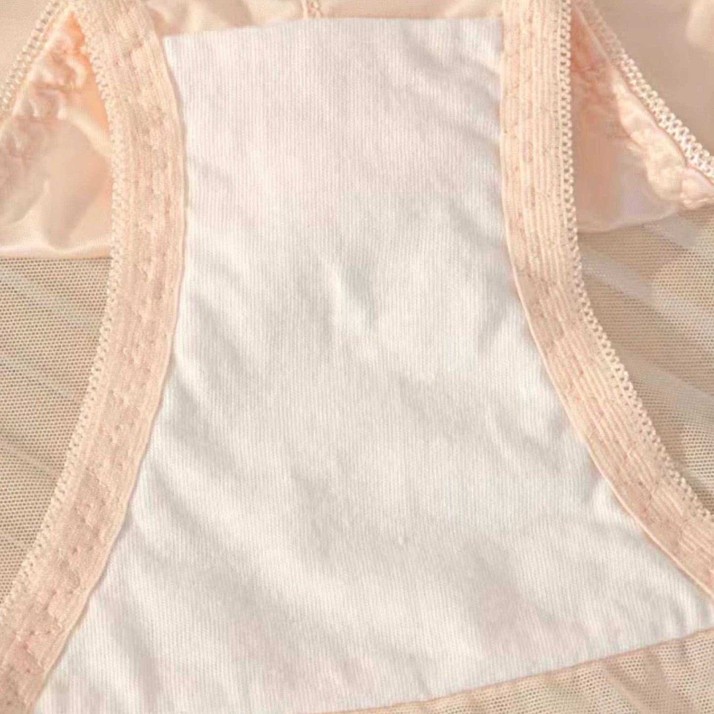 超值組合價【小性感剛剛好】性感不張揚!安心純棉內襠~新款輕奢純欲風網紗拼接緞面盤扣中腰內褲