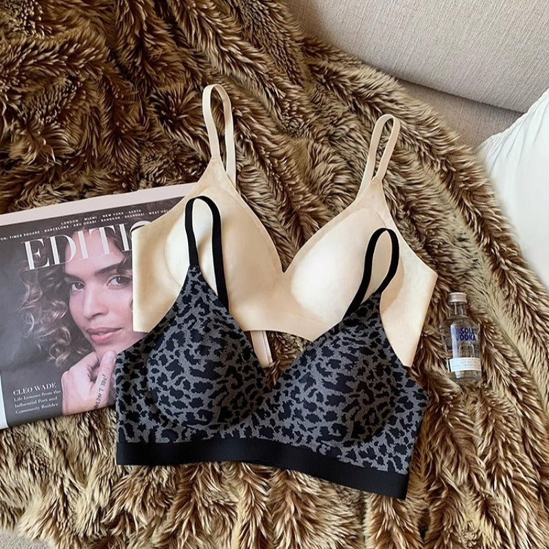 【超能藏副乳!】一體裁剪,更舒服~新款豹紋系列聚攏不跑杯無鋼圈內衣