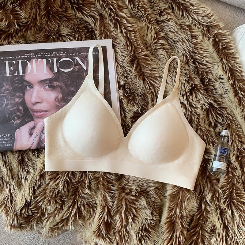 【超能藏副乳!】一體裁剪,更舒服~新款豹紋系列聚攏不跑杯無鋼圈內衣