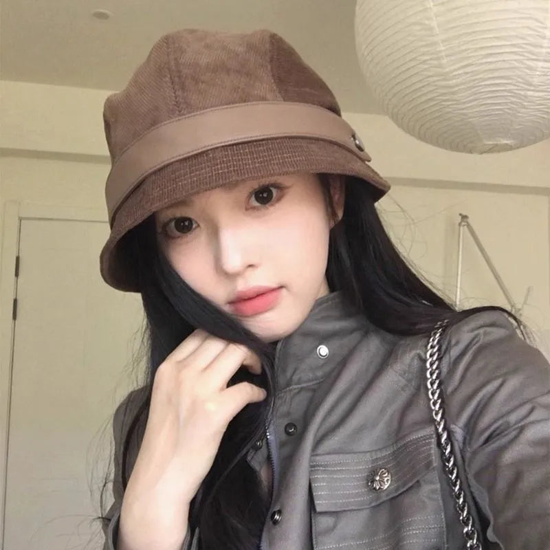 【騎車戴也不會掉！】多種戴法，自帶防風繩~秋季新款日系復古簡約百搭禮帽漁夫帽