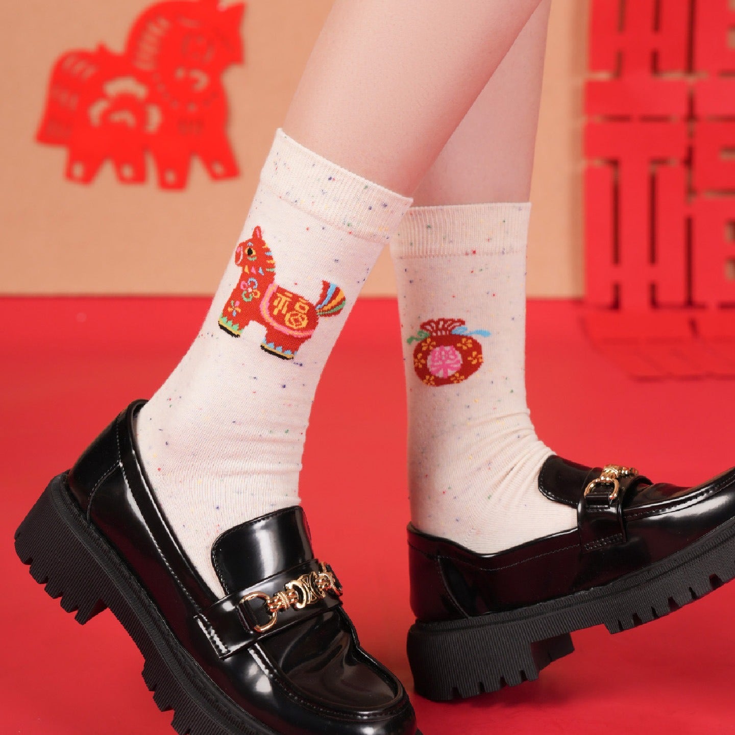 【馬上有福！】送禮品袋&紅包殼！新款小馬系列福到撞色小馬中筒襪男女可穿