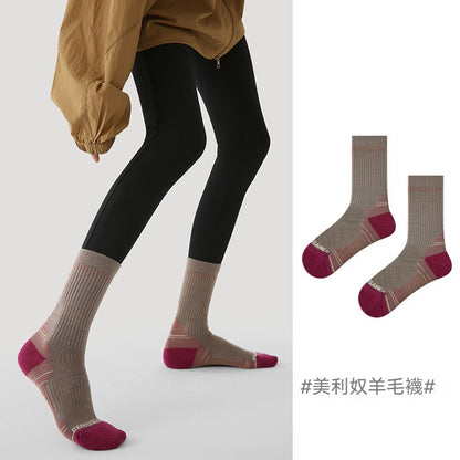 【優質美利奴羊毛】冬天擺脫腳冷煩惱！徒步/登山必備~新款吸濕排汗防滑毛圈中筒襪