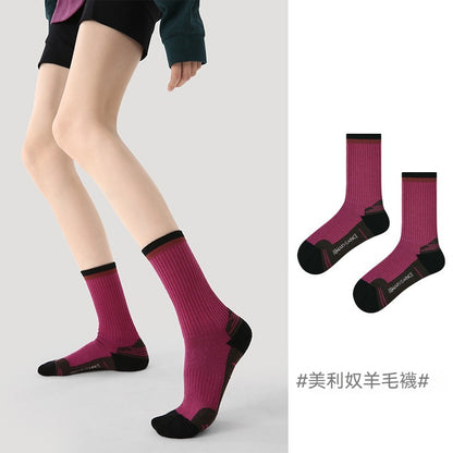 【優質美利奴羊毛】冬天擺脫腳冷煩惱！徒步/登山必備~新款吸濕排汗防滑毛圈中筒襪