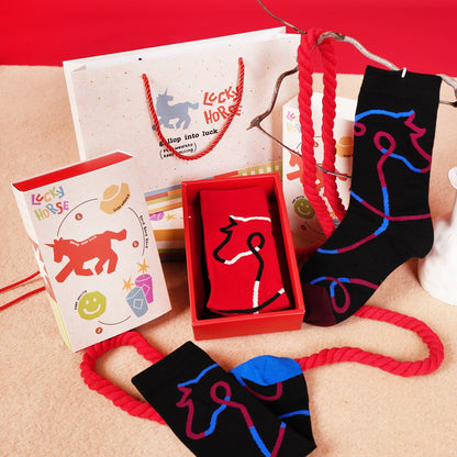 【新年紅襪禮盒！2雙裝~】送禮品袋&紅包殼！新款小馬系列撞色綫條小馬中筒棉襪