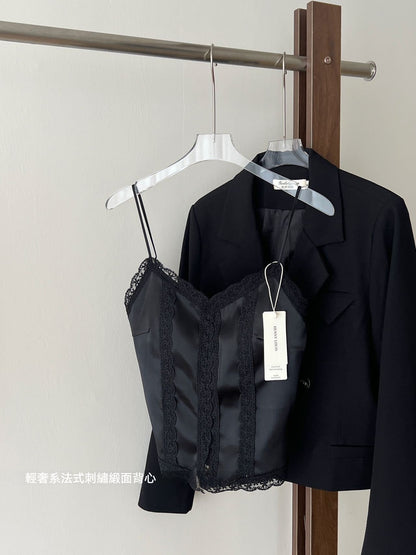 【法式蕾絲刺綉系列】輕奢款~自帶胸墊！2026新款美背緞面内衣吊帶打底背心